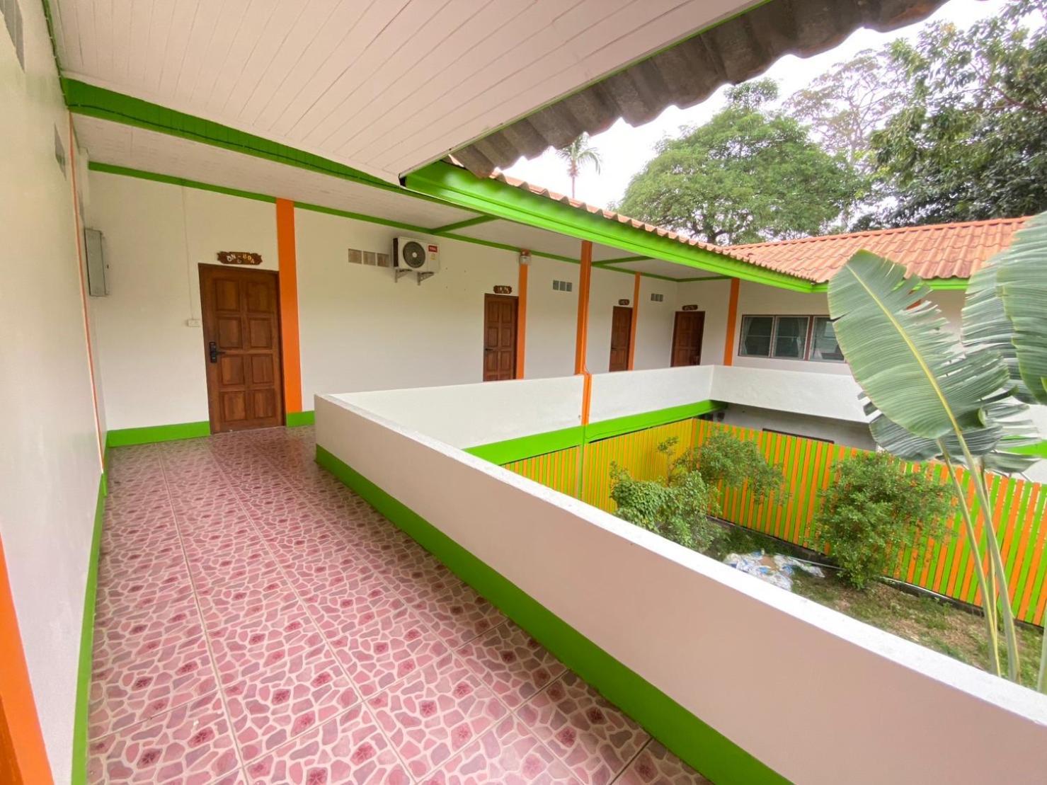 Lotus Hostel Beach Koh Tao Exterior photo