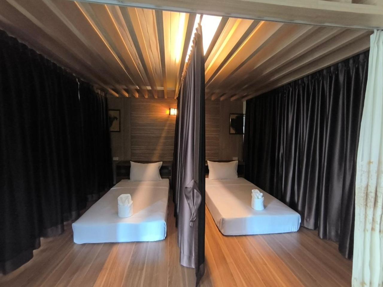 Lotus Hostel Beach Koh Tao Exterior photo